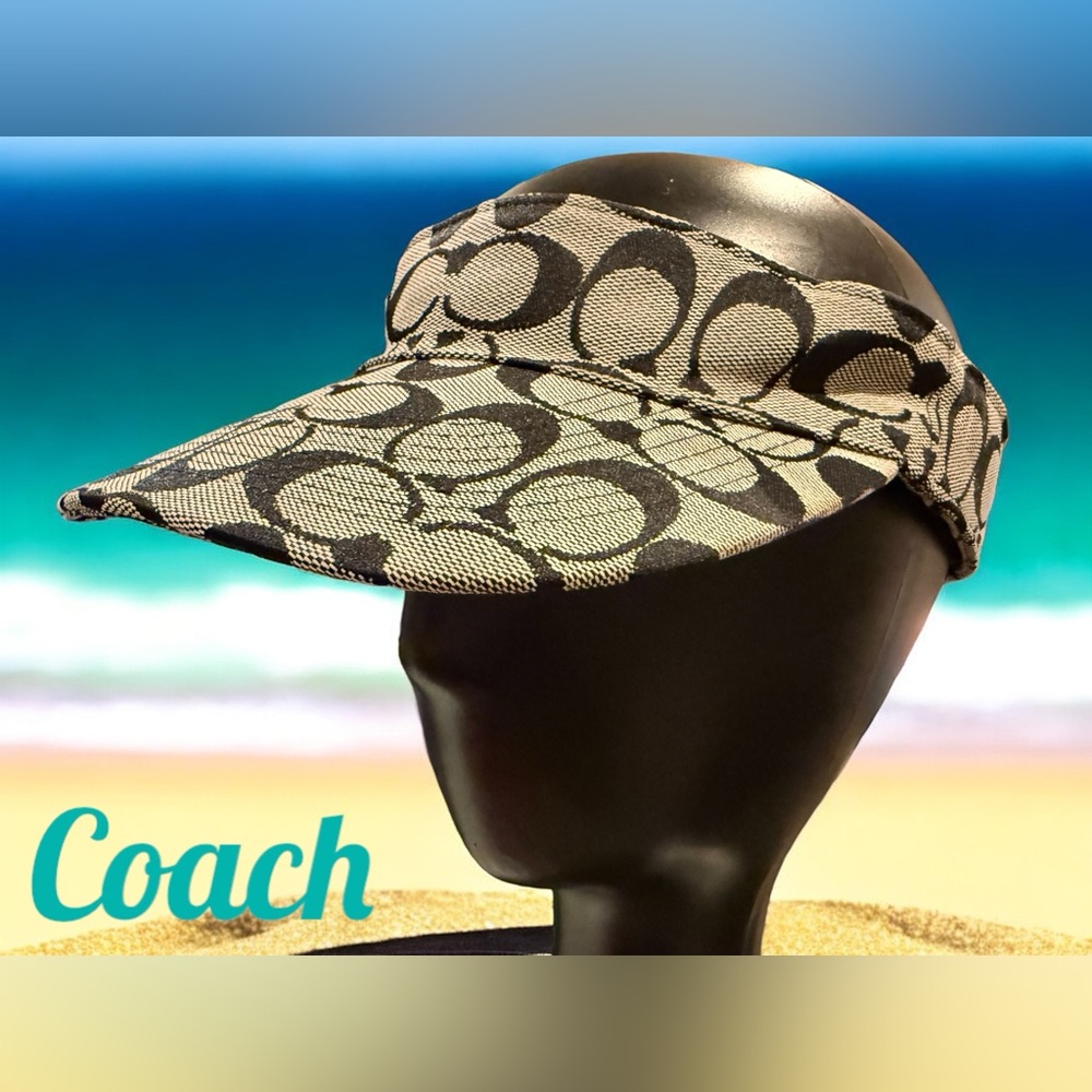 Coach black & gray Signature Visor size Small EUC